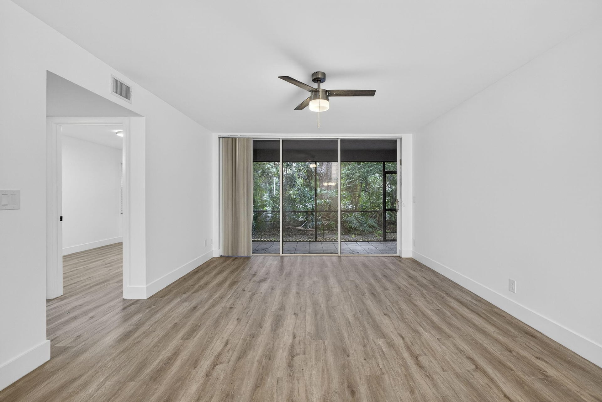 Unit 103 photo 29
