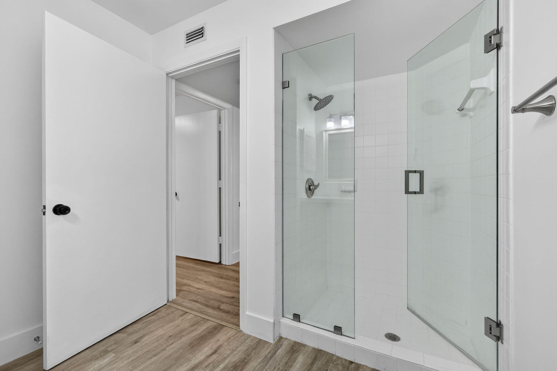 Unit 103 photo 31