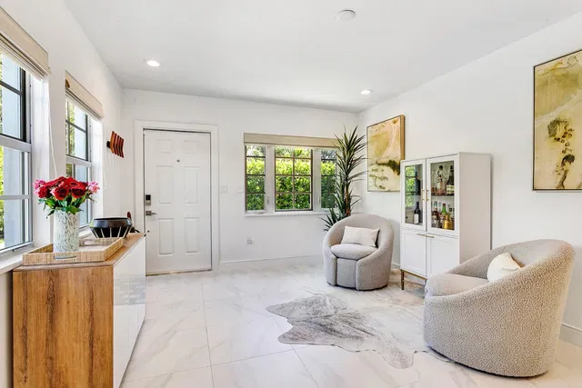 Residence photo 11