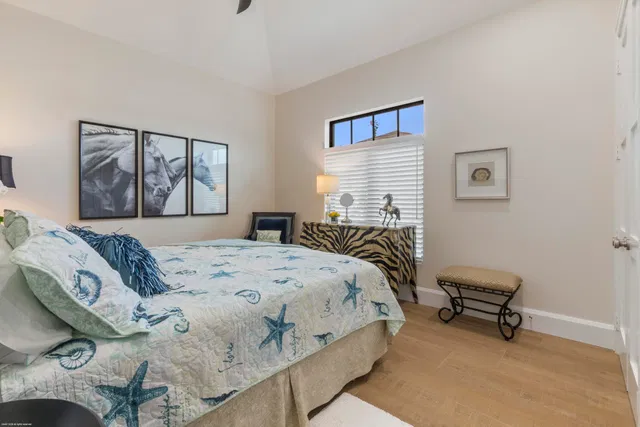  Residence photo 34