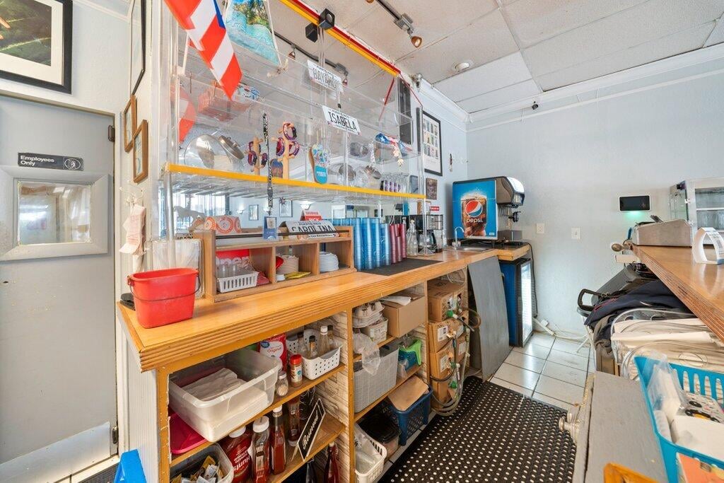  Residence photo 8