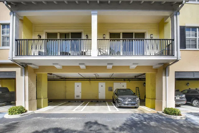 Latitude Delray Unit 307 photo 3