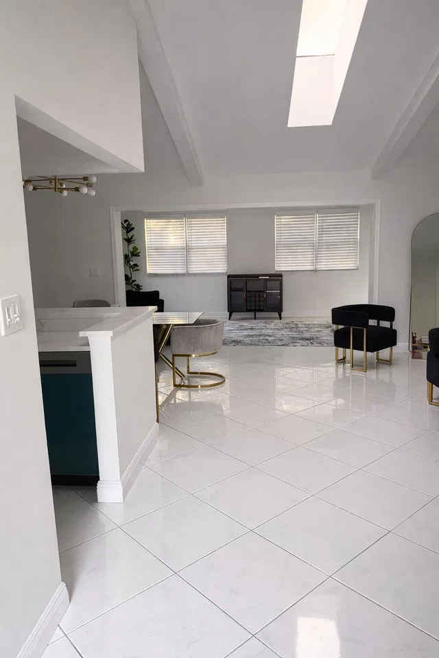 Residence photo 4