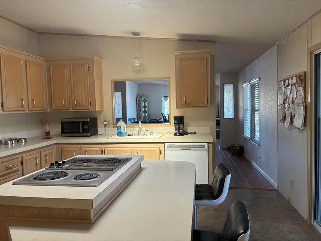 Residence photo 5