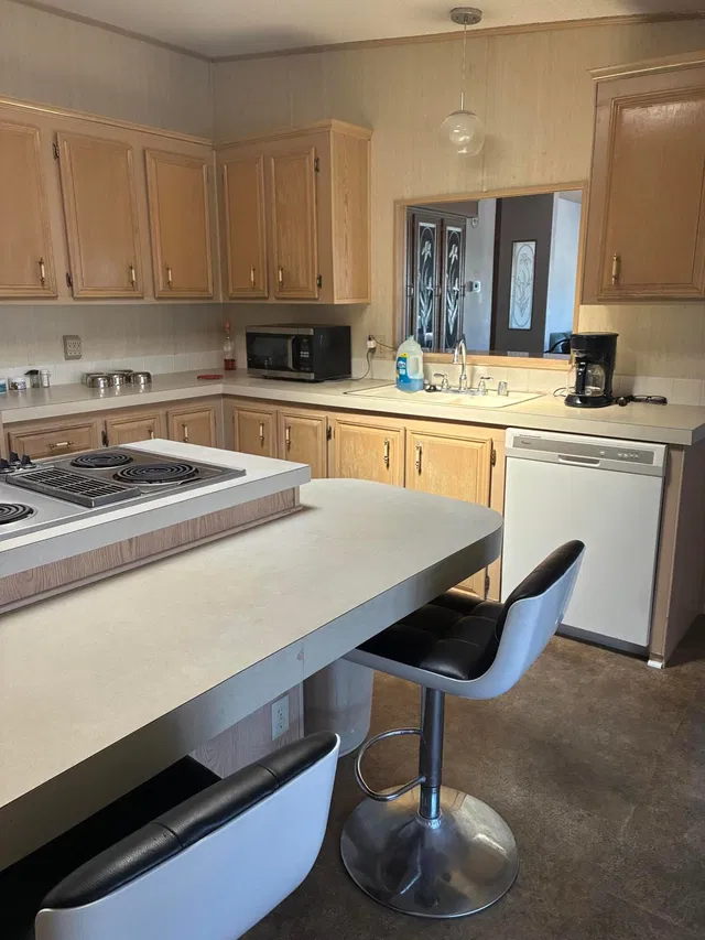  Residence photo 6