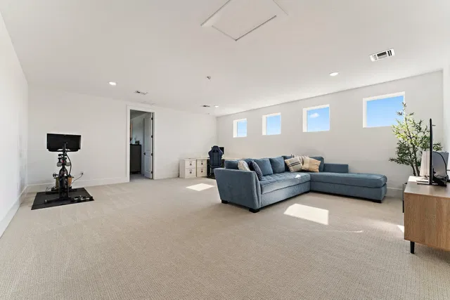 Bridgewater Preserve Residence photo 18