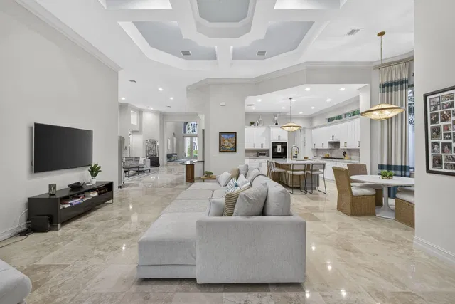 Mirasol Country Club Residence photo 38