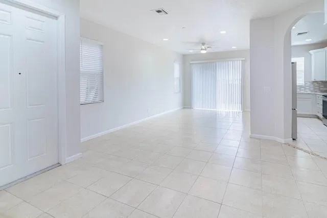  Residence photo 7