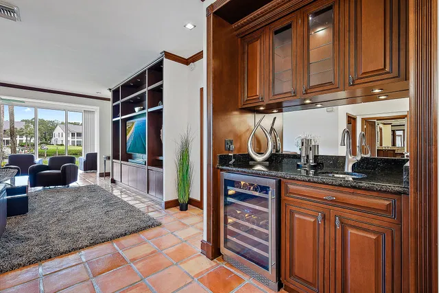 Admirals Cove Residence photo 10