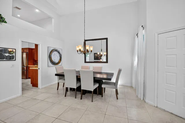  Residence photo 10