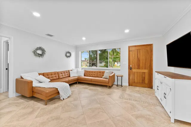Residence photo 8