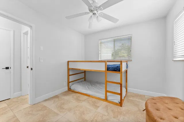 Residence photo 24