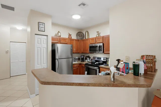 Residence photo 12
