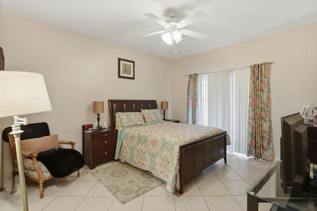 Residence photo 15