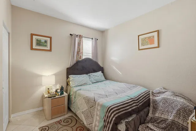 Residence photo 19