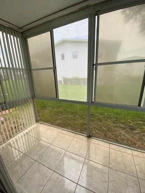  Residence photo 23