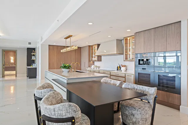 Azure Palm Beach Gardens Unit 505 photo 8