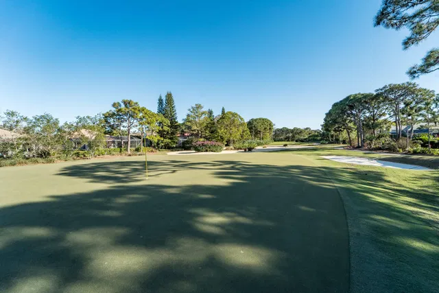 Willoughby Golf Club Residence photo 3