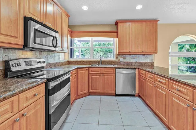 Boca Isles Residence photo 12
