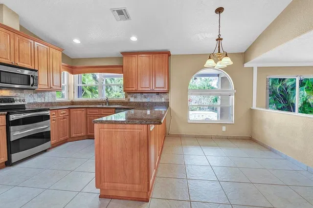 Boca Isles Residence photo 39