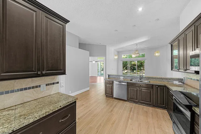 Boca Isles Residence photo 12