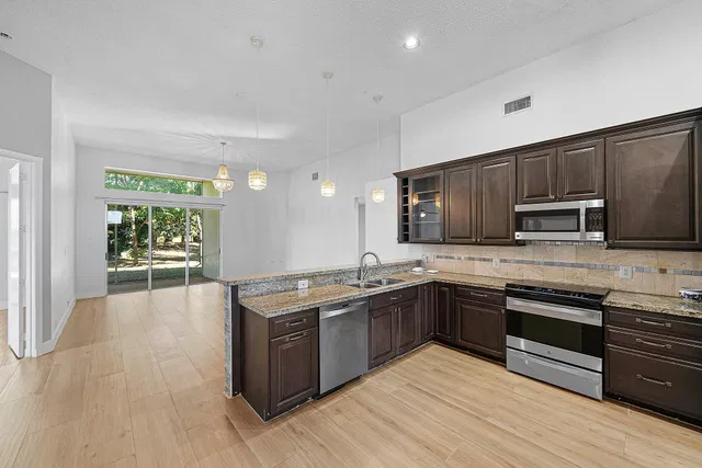 Boca Isles Residence photo 13