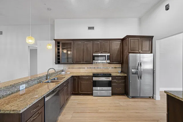 Boca Isles Residence photo 14