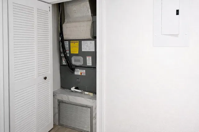 Unit 1294 photo 23