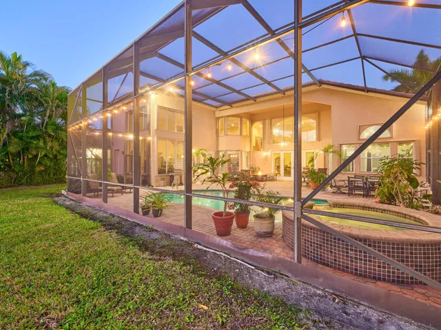 Saturnia Boca Raton Residence photo 2