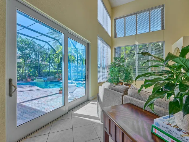 Saturnia Boca Raton Residence photo 19