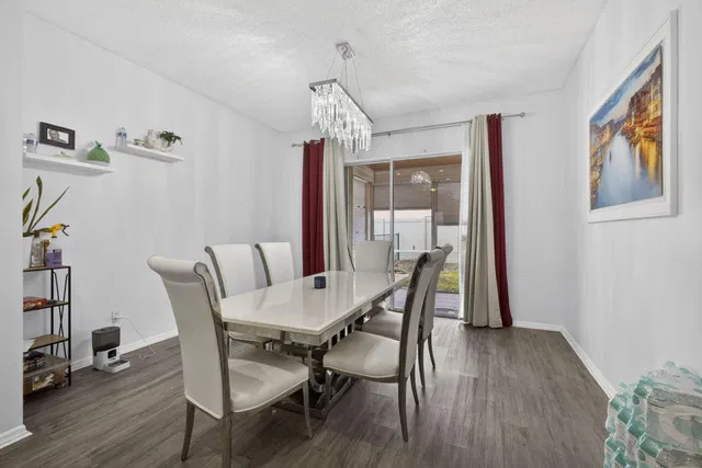 Residence photo 15