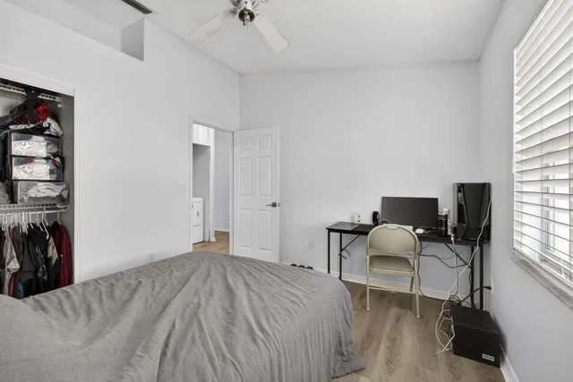 Residence photo 30