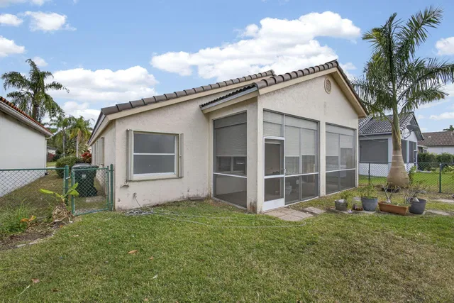 Residence photo 36