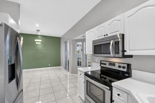 Residence photo 11