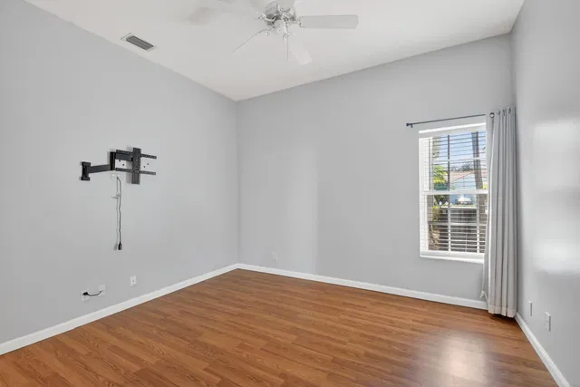 Residence photo 26