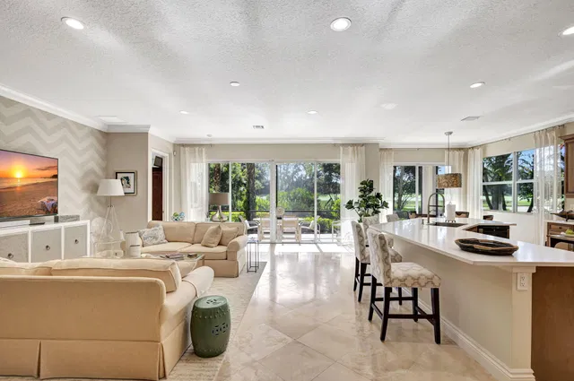 Mirasol Country Club Residence photo 19