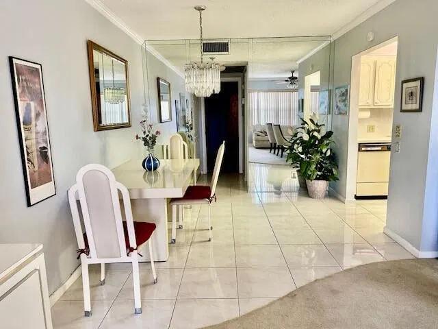 Residence photo 6