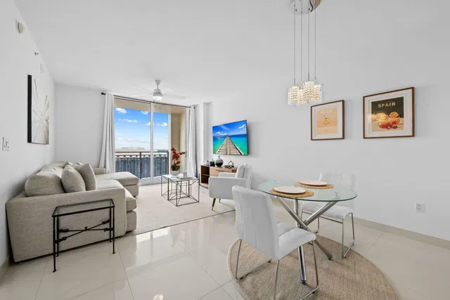 CityPlace South Tower Unit 1614 photo 2