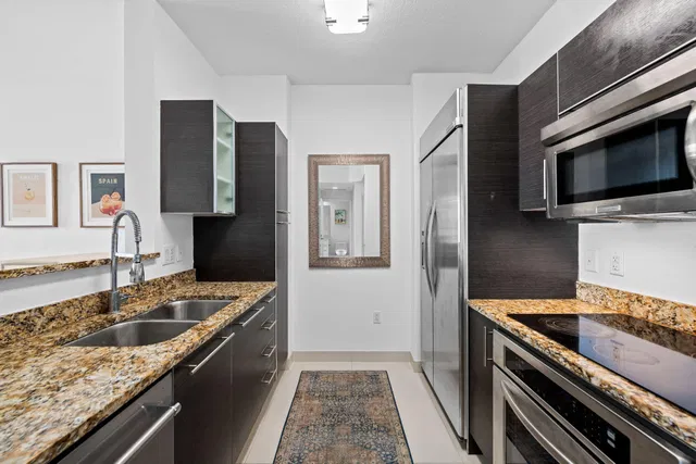 CityPlace South Tower Unit 1614 photo 4