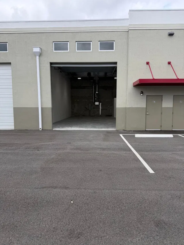 Unit 63 photo 3