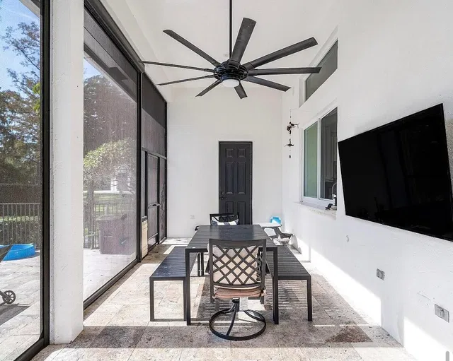 Homeland Residence photo 22