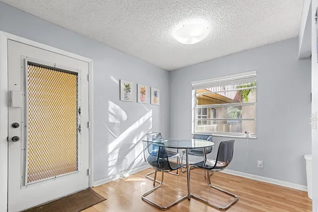  Residence photo 6