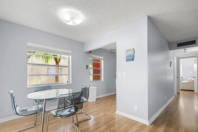  Residence photo 7