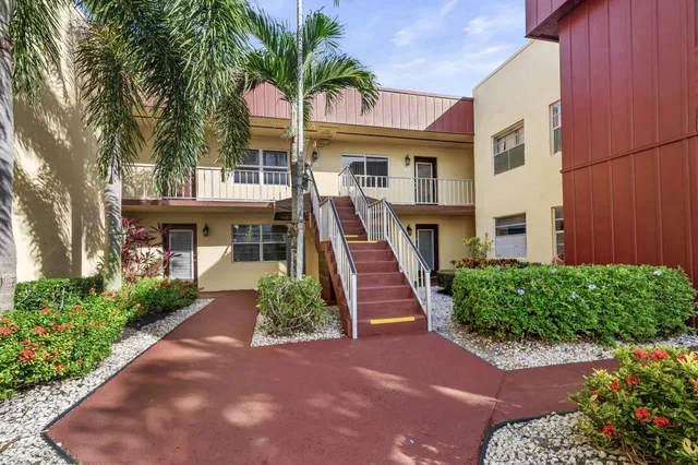  Residence photo 23