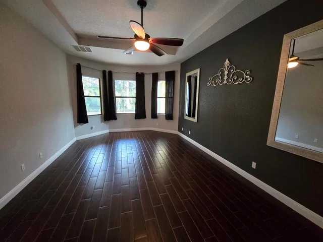 Residence photo 9