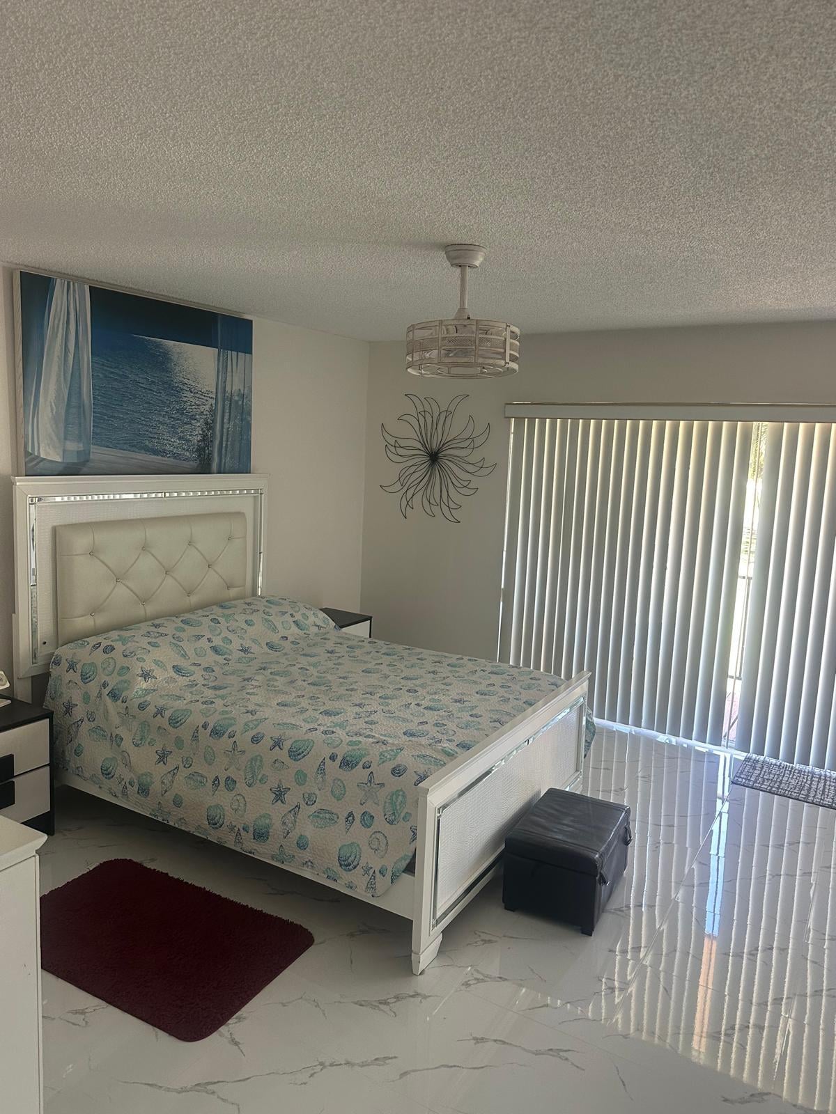 Residence photo 3