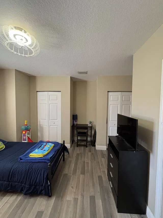  Residence photo 17