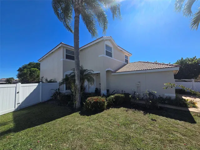 Residence photo 5