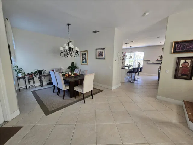 Residence photo 6