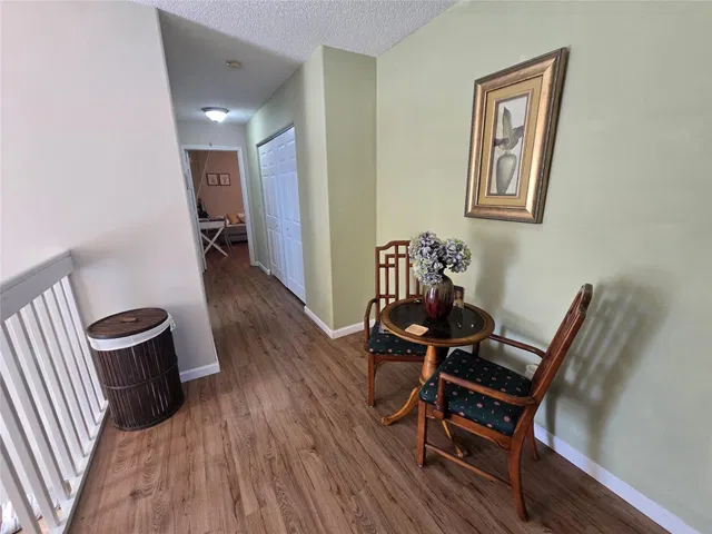Residence photo 24